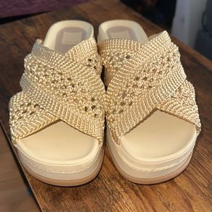 Dolce Vita Winona Women's Sandals Vanilla Woven never worn